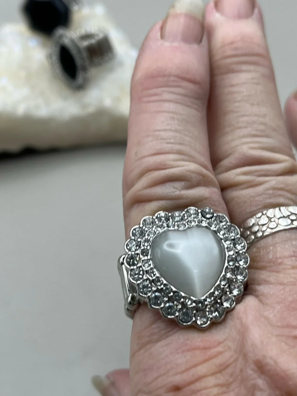 LOT OF 4 Gorgeous Silver Tone Stretchy Statement Rings - Black & White Glam